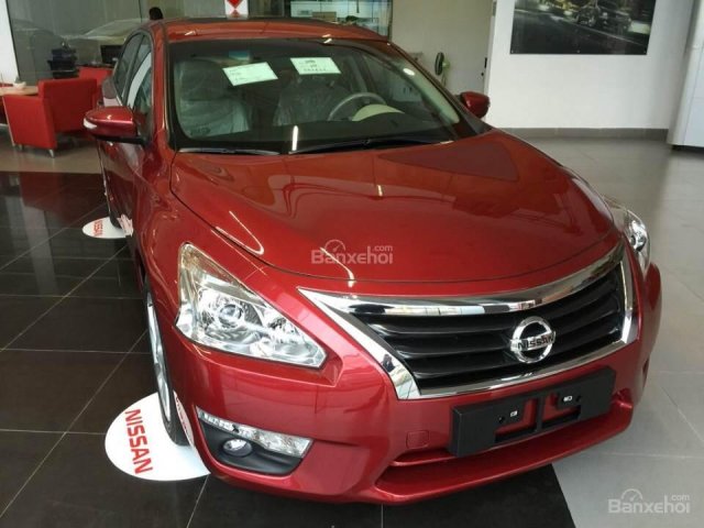 Bán Nissan Teana đời 2017, màu đỏ, xe nhập