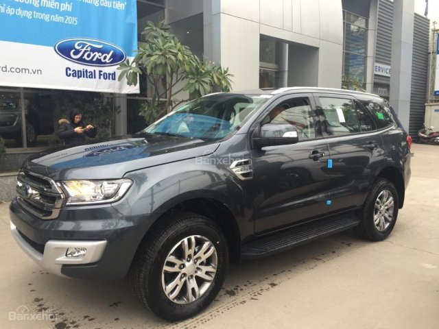 Ford Thủ Đô bán Ford Everest 2.2 Trend sản xuất 2017, đủ màu, nhập Thái, trả góp 80%