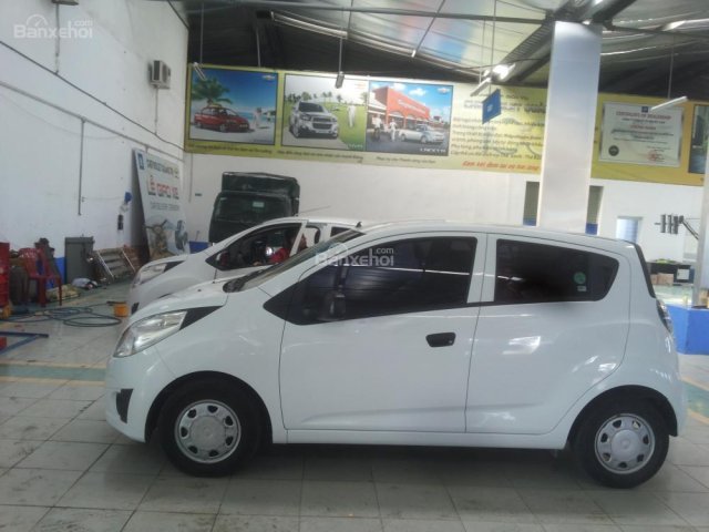 Bán Chevrolet Spark đời 2012, màu trắng