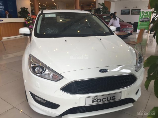 Ford Bắc Ninh Bán Ford Focus 1.5 Ecoboost AT 2018, đủ màu, giá thương lượng, hỗ trợ trả góp