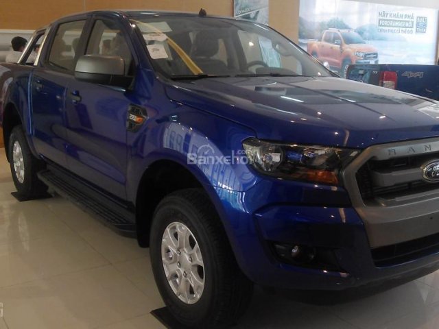 Ford Ranger XLS 2.2 AT, giá rẻ nhất miền Bắc, giao xe ngay