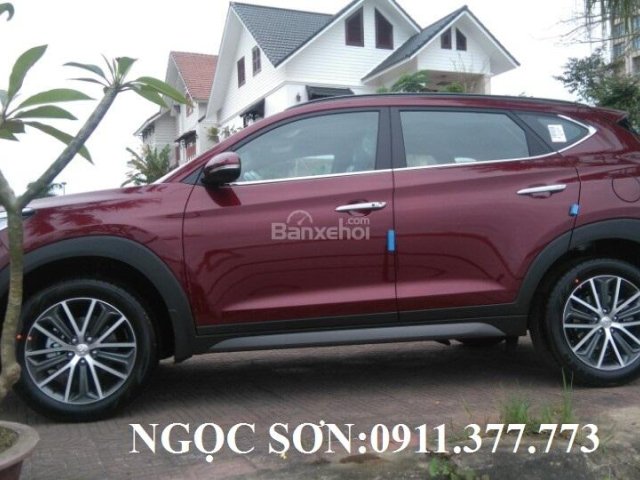 Bán Hyundai Tucson mới đời 2017, màu đỏ, LH Ngọc Sơn: 0911.377.773