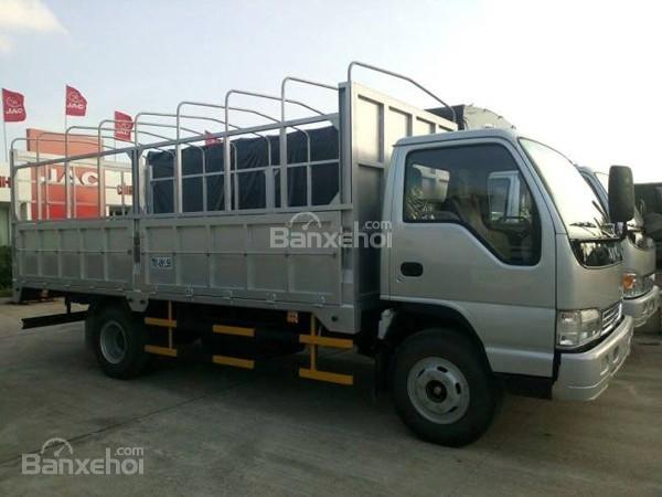 Bán ô tô JAC HFC sản xuất 2016, màu bạc, nhập khẩu, giá 392tr