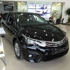 Cần bán xe Toyota Corolla altis G đời 2017, màu đen