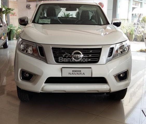 Bán ô tô Nissan Navara E đời 2016, màu trắng, nhập khẩu, giá tốt