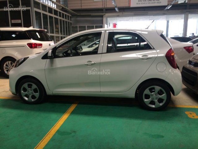 Kia Morning 1.0 MT, hỗ trợ trả góp 90%, Đ/K Uber, Grab - LH: 0988 936 639 để yêu cầu giảm hết giá và khuyến mại