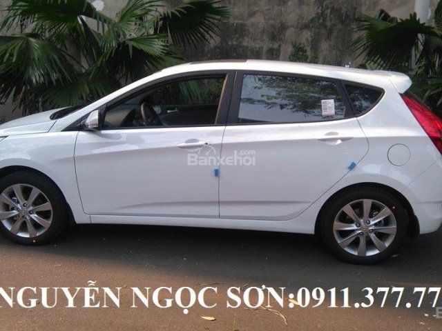 Cần bán xe Hyundai Accent mới đời 2017, màu trắng, nhập khẩu, Lh - Ngọc Sơn: 0911377773