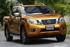 Nissan Navara EL 2016 màu cam, có xe giao ngay