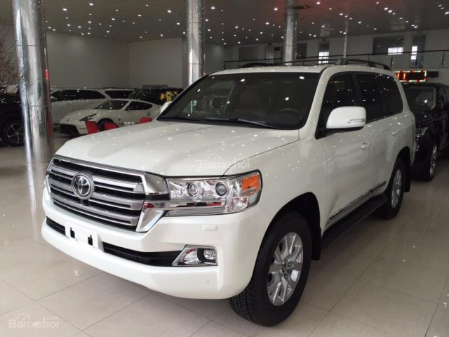 Toyota Land Cruiser đời 2016, màu trắng, nhập khẩu