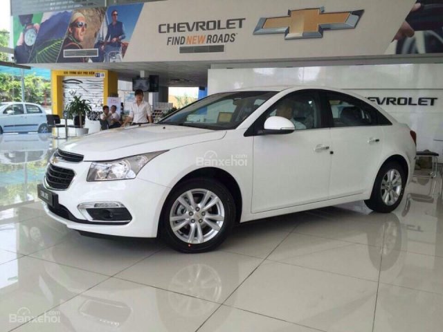 Chevrolet Cruze 1.6LT phiên bản 2018,khuyến mãi lớn bằng tiền mặt, giá rẻ nhất cạnh tranh nhất