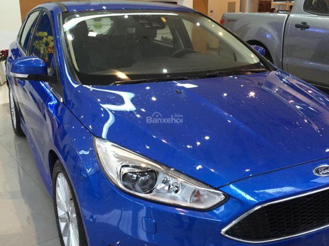 Bán xe Ford Focus Trend Titanium 1.5 2018, mới 100%, giá rẻ, hotline 033.613.5555