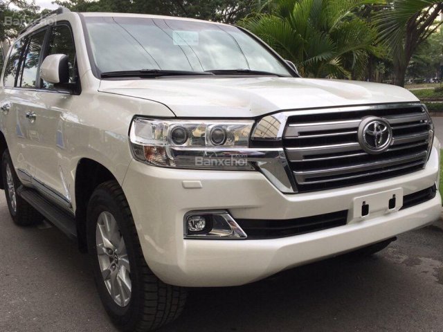 Cần bán xe Toyota Land Cruiser V8 2018, nhập khẩu nguyên chiếc Nhật Bản, đủ màu giao ngay