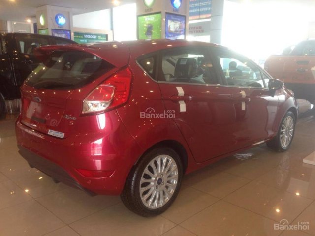 Bán Ford Fiesta năm 2016 đủ màu, giá tốt