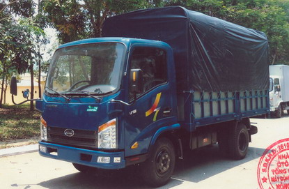 Bán xe tải Veam VT252 2.4T, thùng mui bạt dài 4m1