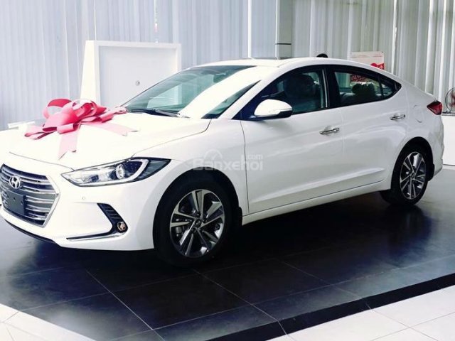 Bán Hyundai Elantra mới 1.6MT 2018, giá tốt - liên hệ: 0949486179 - Xe giao ngay