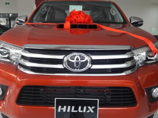 Toyota Hải Dương vô địch về giá Hilux, mua xe tặng lắp thùng + DVD + camera lùi, LH 0906 34 11 11 - Mr Thắng