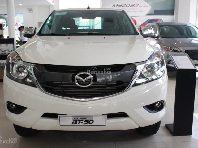 Cần bán Mazda BT 50 2.2l MT, nâu, nhập khẩu chính hãng