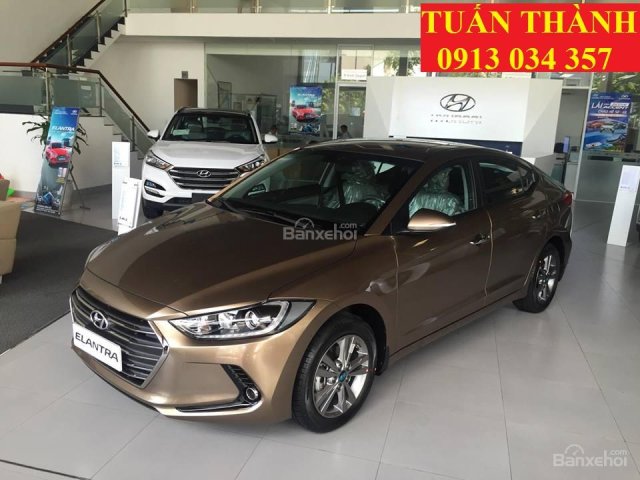 Bán ô tô Hyundai Elantra đời 2017, màu nâu 0913034357 Hyundai Đà Nẵng