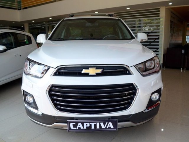 Bán xe Chevrolet Captiva Revv năm 2016, màu trắng