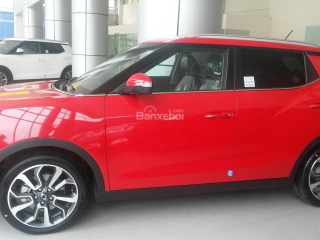 Ssangyong Tivoli 2016 khuyến mãi lớn - Giao xe ngay, LH: 093.6948666