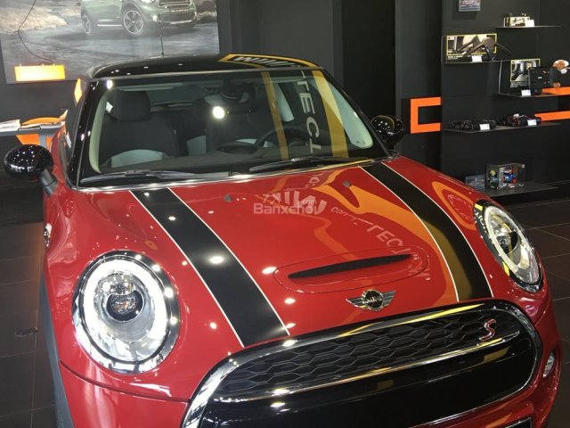 Tặng phí trước bạ khi mua xe Mini Cooper 3 cửa