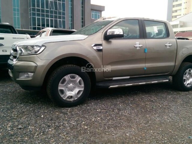 Giao ngay Ford Ranger 2.2 XLT 4x4 MT đời 2017, xe nhập, đủ màu, gọi ngay 0945103989 nhận giá tốt nhất tháng 1/2018