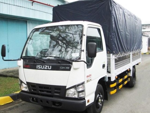 Bán xe tải Isuzu 1,9 tấn - 2,2 tấn thùng mui bạt, giá chỉ 435 triệu, giao xe ngay