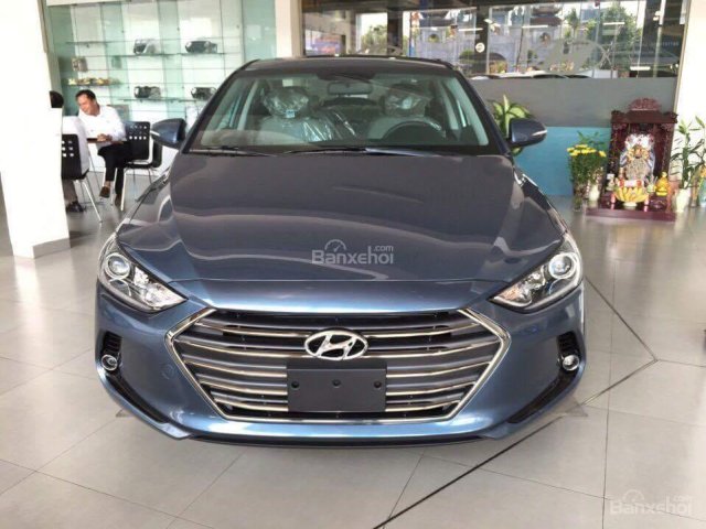 Hyundai Elantra 2.0 2016 số tự động