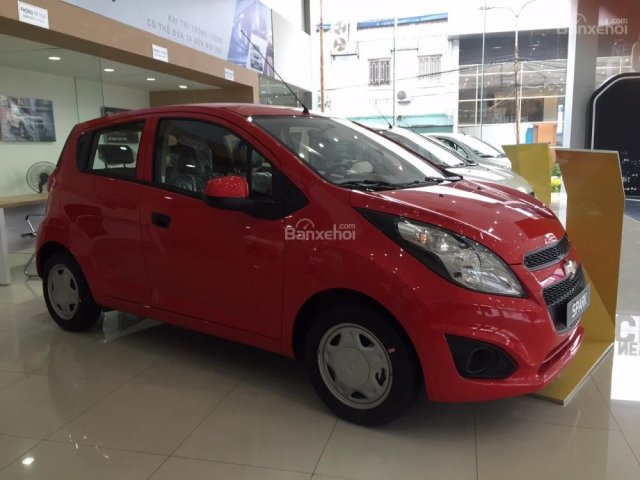 Bán xe Chevrolet Spark LS 1.2 đời 2018, màu đỏ, giá rẻ nhất, khuyến mãi lớn bằng tiền mặt cạnh tranh nhất