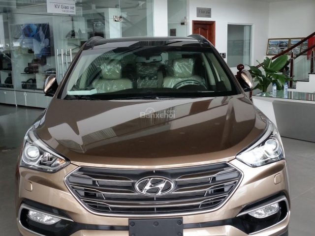 Bán xe Hyundai Santa Fe 2.4AT 2018 Full options - KM cực khủng lên đến 260tr