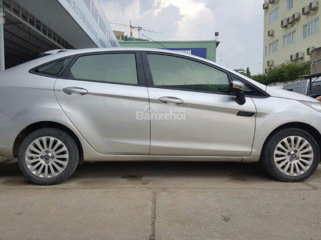 Cần bán Ford Fiesta đời 2011, màu xám bạc, 0918 534 574