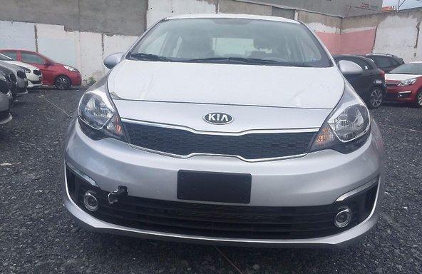 Bán xe Kia Rio 1.4 MT năm 2016, màu bạc