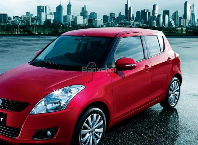 Suzuki Swift 2017 AT giá chỉ 499 triệu, khuyến mãi ghế da, dán kính, trải sàn, DVD tích hợp camera lùi