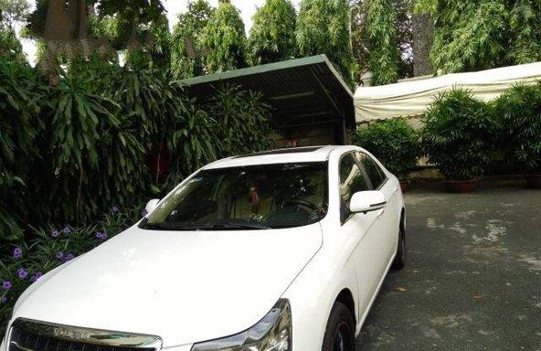 Bán xe Geely Emgrand AT sản xuất 2013, màu trắng, xe nhập, 600tr