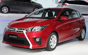 Toyota An Sương bán xe Yaris 2017 tặng BHVC, camera de, dán phim, camera hành trình