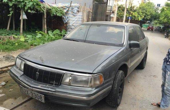 Cần bán Lincoln Town Car MT sản xuất 1996, 45 triệu