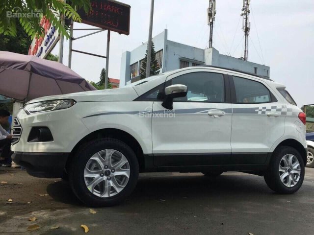 Cần bán xe Ford EcoSport 1.5 MT đời 2017, giá chỉ 530 triệu, tặng phụ kiện cao cấp theo xe giá trị, chính hãng