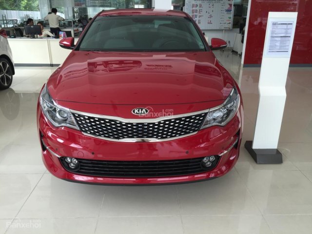 Bán xe Kia Optima GAT màu đỏ 2017 tại Vĩnh Phúc - Liên hệ ngay: 0979.428.555 để được ưu đãi lớn nhất