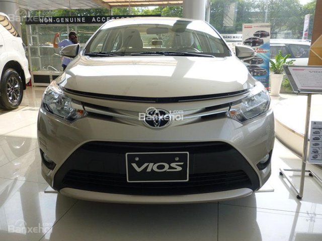 Toyota Vios E CVT đời 2017, khuyến mãi khủng cùng nhiều quà tặng theo xe hấp dẫn. Hỗ trợ vay với lãi suất thấp nhất