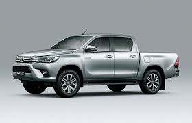 Cần bán xe Toyota Hilux G 2017, màu bạc, giao nhanh nhất