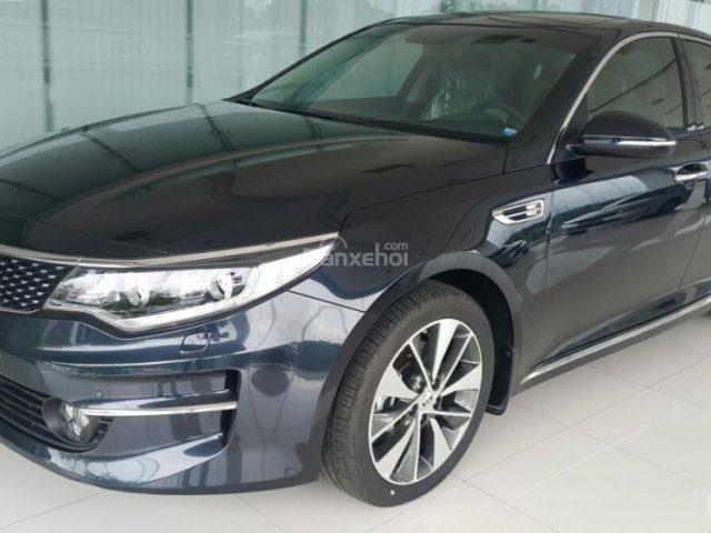 Kia Optima 2017 TPHCM giảm giá khủng cuối năm