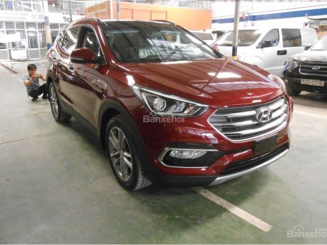 Hyundai Santa Fe tặng thuế trước bạ cho xe