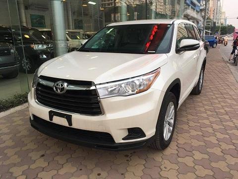 Toyota Highlander LE nhập Mỹ sản xuất 2016, màu trắng, nhập khẩu