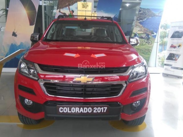 Xe bán tải Chevrolet Colorado 2.8L High Country đời 2017, màu đỏ, nhập khẩu nguyên chiếc