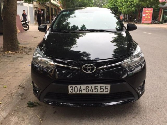 Cần bán lại xe Toyota Vios J đời 2015, màu đen