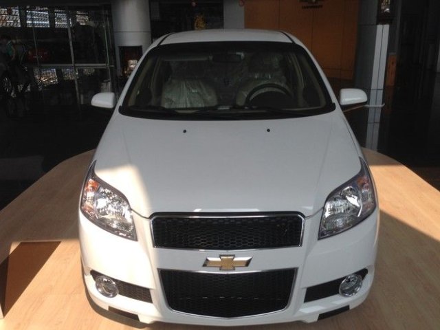 Cần bán xe Chevrolet Aveo 1.5 MT đời 2016, xe mới