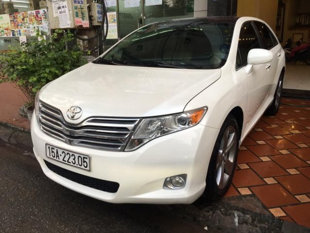 Bán Toyota Venza 3.5 đời 2009, màu trắng, xe nhập 