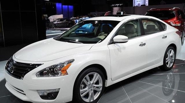 Bán Nissan Teana năm 2016, màu trắng, nhập khẩu chính hãng