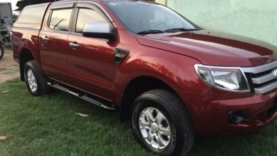 Bán xe Ford Ranger thùng cao đời 2013, màu đỏ, nhập khẩu chính hãng