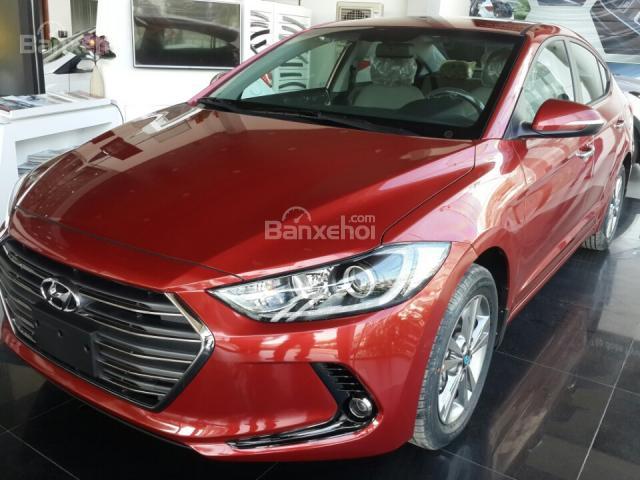 Elantra hỗ trợ KH 100% trước bạ xe